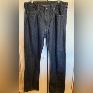Men’s 505 straight leg zip fly Levi’s, 5 pockets, good condition dark denim